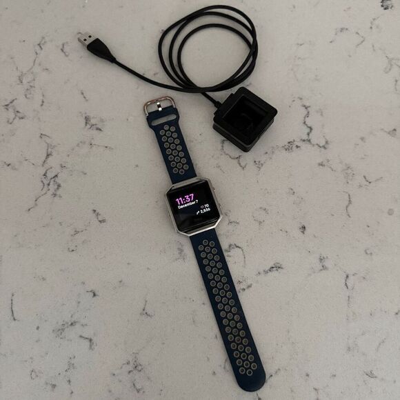 Fitbit Blaze Black Used Activity Tracker Band Charger Fitness Health Smart Watch - Picture 6 of 6